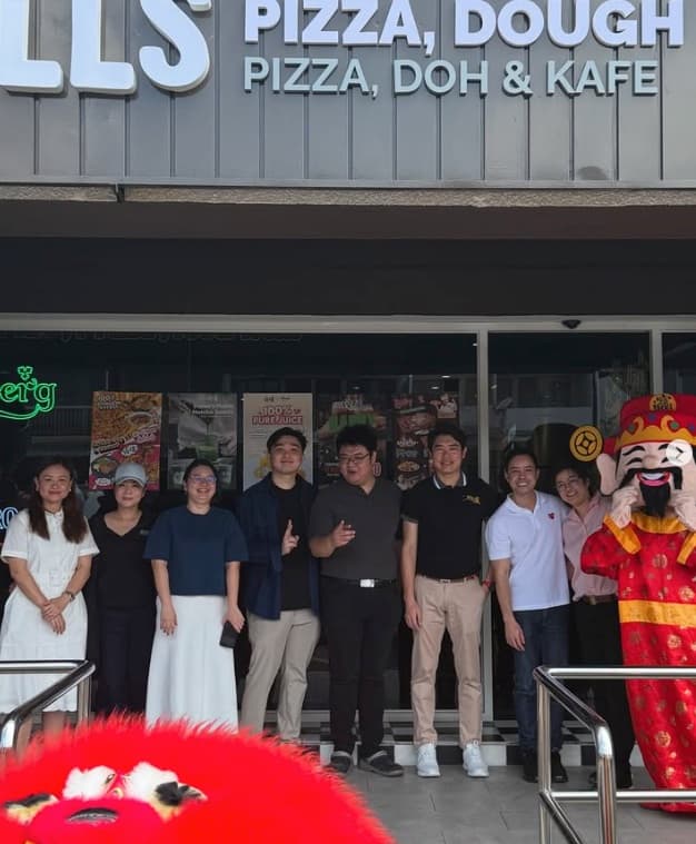 Byond Walls Pizza Bar & Cafe